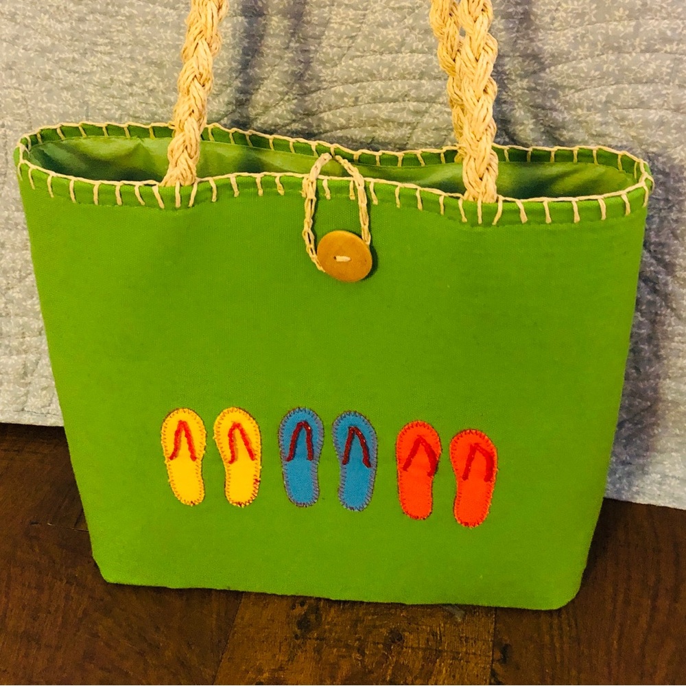 Green Tote Bag with Colorful Flip-Flop Design